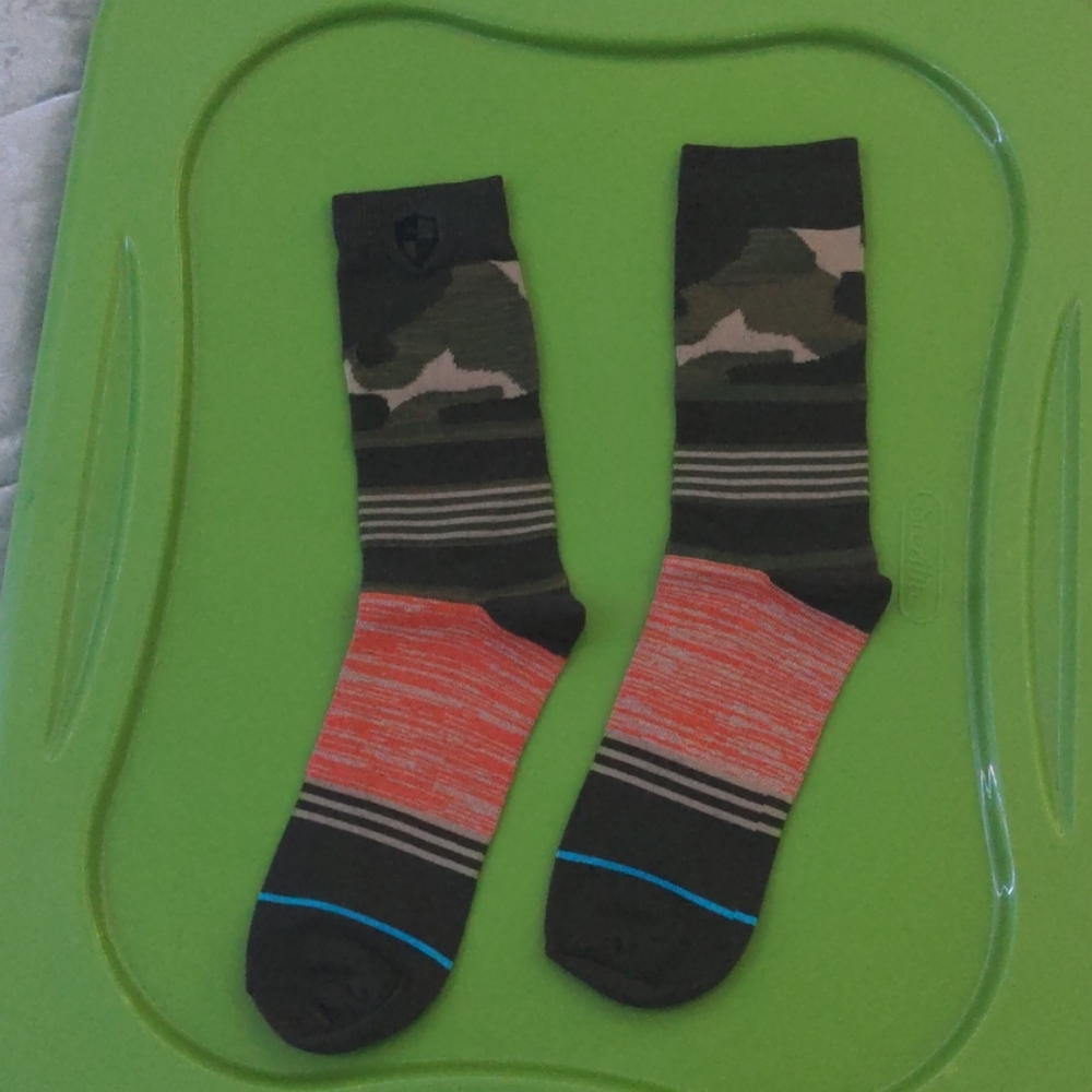 2 for $20 🧡💚SA CAMO SHARP SHOT CREW SOCKS💚🧡